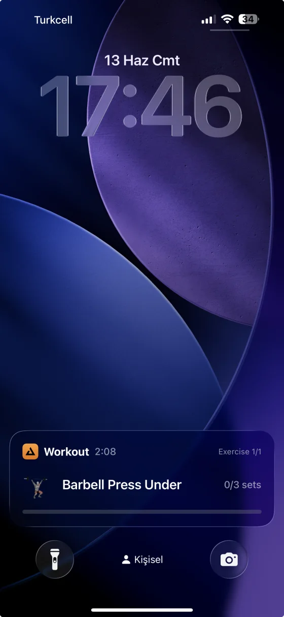 Delta Live Activity on the iOS Lock Screen — current exercise and set progress